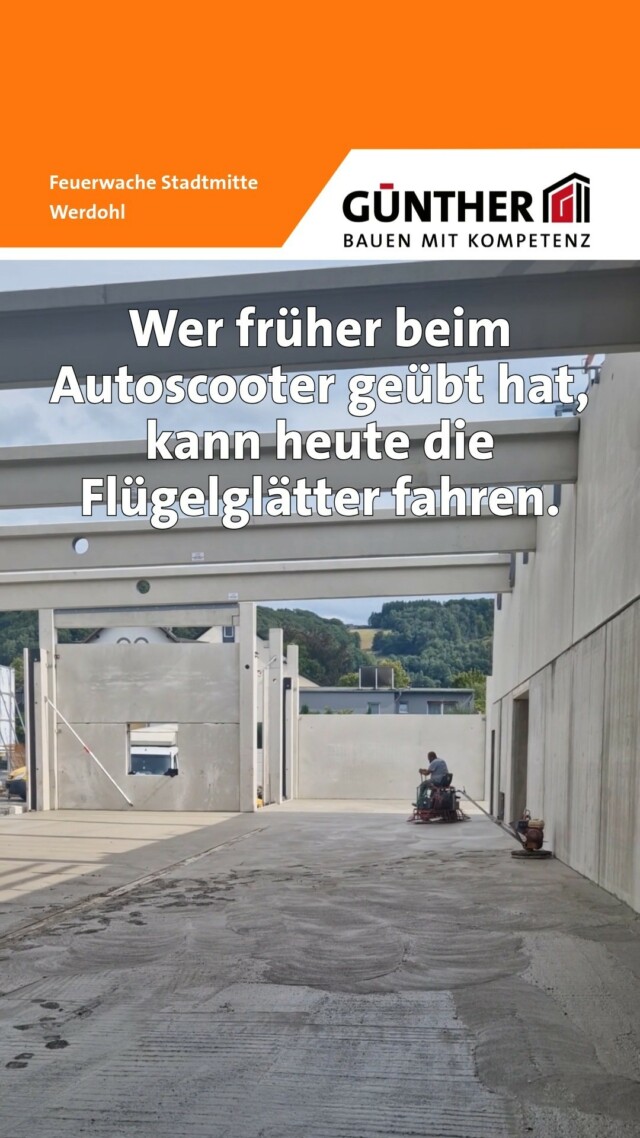 Wer früher beim Autoscooter geübt hat, kann heute die Flügelglätter fahren. 💥🎡“
Oberflächenbearbeitung der Stahlbeton-Bodenplatte läuft. Wir bringen die Fläche in Form – centimetergenau, tragfähig und natürlich mit Spaß an der Sache.

#BauunternehmungGUENTHER
#BauenMitKompetenz
#KommInsGüntherTeam
#Azubi
#Ausbildung
#Karriere
#DualesStudium
#Maurer
#Stahlbetonbauer
#Hochbau
#Tiefbau
#Fertigteilbau
#Fertigteilwerk
#Betonfertigteilwerk
#Handwerk
#Siegen
#Siegenwittgenstein
#Netphen
#Kreuztal
#Siegerland
#Tischler
#schreiner
#Zimmermann
#Werdohl
#Feuerwache
#Feuerwehr