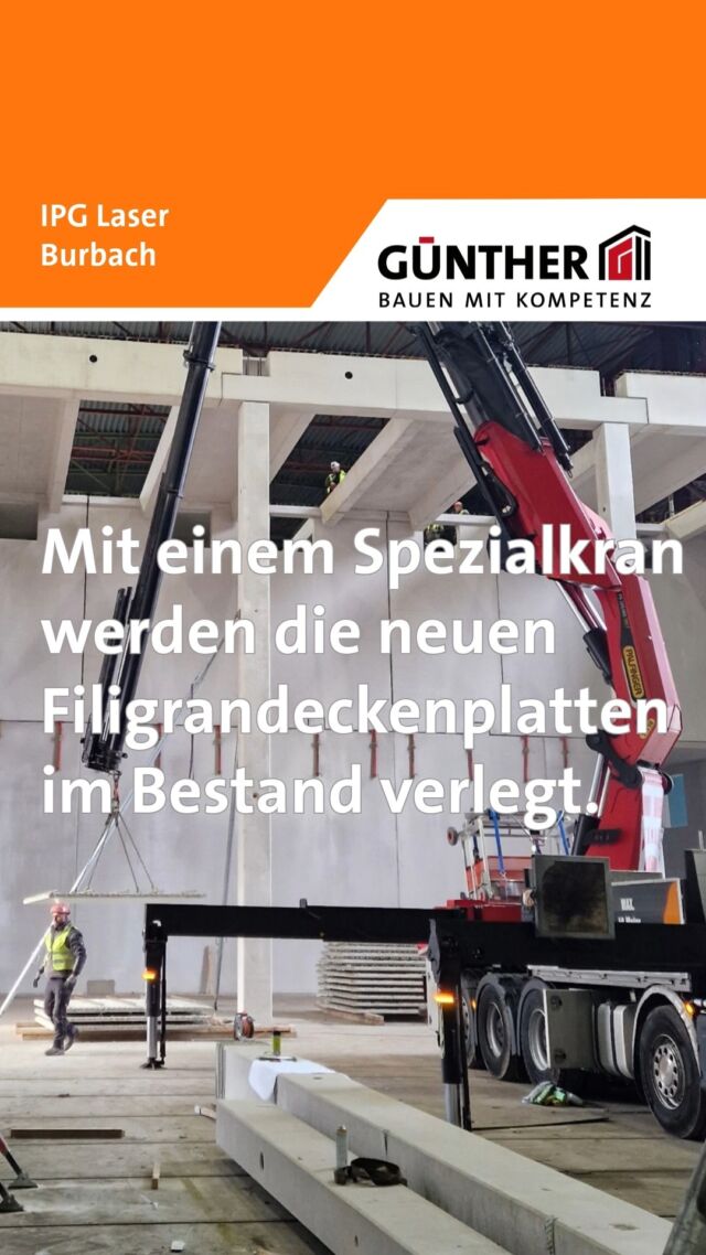 Mit einem Spezialkran werden die neuen Filigrandeckenplatten im Bestand verlegt.

#BauunternehmungGUENTHER
#BauenMitKompetenz
#KommInsGüntherTeam
#Azubi
#Ausbildung
#Karriere
#DualesStudium
#Maurer
#Stahlbetonbauer
#Hochbau
#Tiefbau
#Fertigteilbau
#Fertigteilwerk
#Betonfertigteilwerk
#Handwerk
#Siegen
#Siegenwittgenstein
#Netphen
#Siegerland
#Soprema
#Burbach
#LaserD24